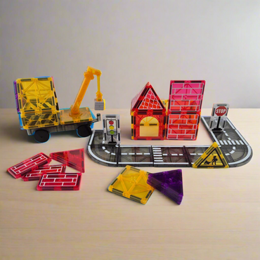 40-Piece City Construction Magnetic Tiles setup